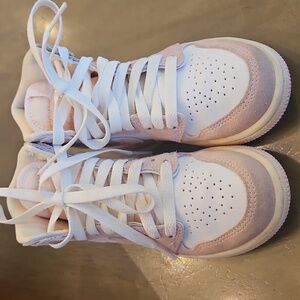 Jordan 1 Retro High OG Pink Kids 11.5
